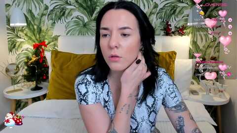 loreinx @ myfreecams on 20240114