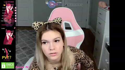 sarahsweets18 @ myfreecams on 20240114