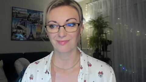 starvanessa1 @ myfreecams on 20240114