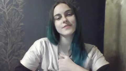 bird_blue @ myfreecams on 20240115