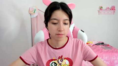 cherrycute666 @ myfreecams on 20240115