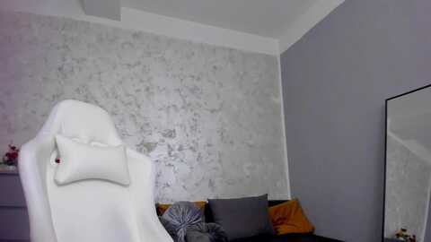 jellypie20 @ myfreecams on 20240115