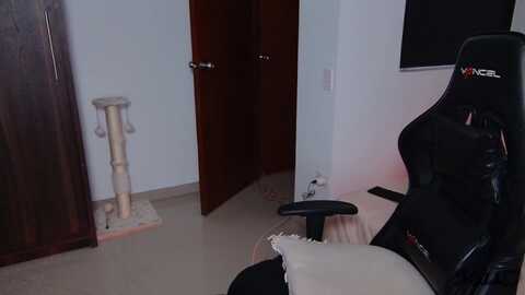 kadah_ @ myfreecams on 20240115