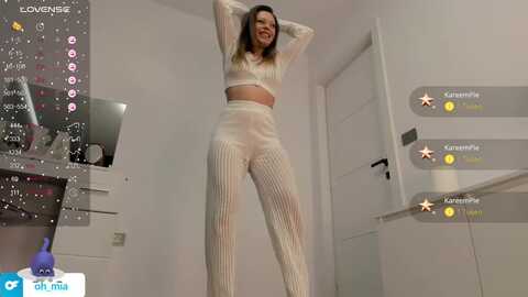 ohmymiaa @ myfreecams on 20240115