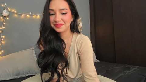 dariadiaz_ @ myfreecams on 20240116