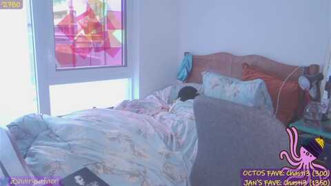 hairysafaeri @ myfreecams on 20240116