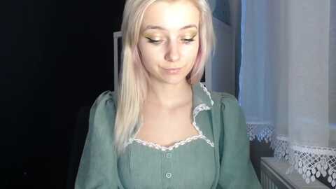 luciaamazing @ myfreecams on 20240116