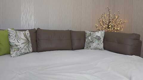 melissa_90 @ myfreecams on 20240116