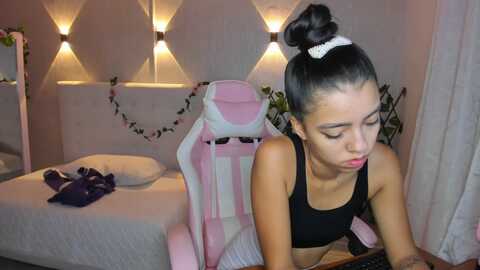 miagomez1 @ myfreecams on 20240116