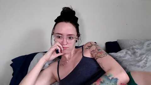 plantbabeee @ myfreecams on 20240116