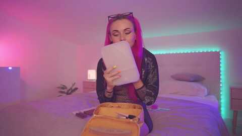 sarah_pink @ myfreecams on 20240116