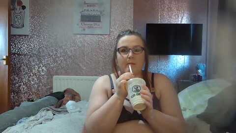 yummymummy39 @ myfreecams on 20240116