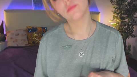 dellarowe @ myfreecams on 20240117