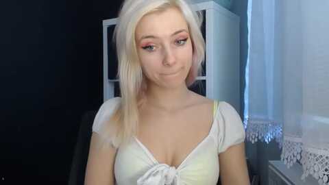 luciaamazing @ myfreecams on 20240117