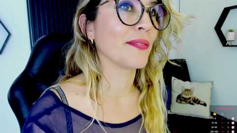 suggar_milff @ myfreecams on 20240117