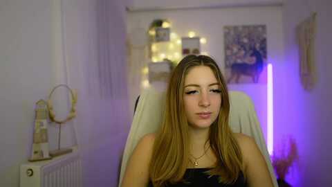 tina_nappi18 @ myfreecams on 20240117