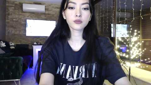 vikki @ myfreecams on 20240117