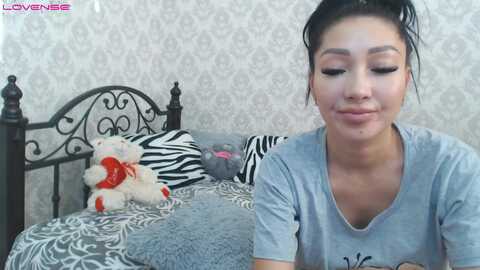 vivian_charm @ myfreecams on 20240117