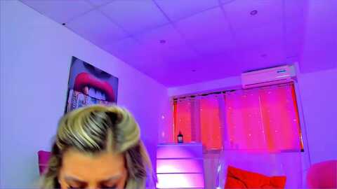 annalegend @ myfreecams on 20240118