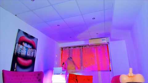 annalegend @ myfreecams on 20240118