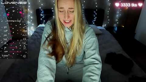 honeybunsss @ myfreecams on 20240118