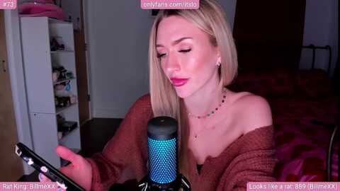 itslo @ myfreecams on 20240118