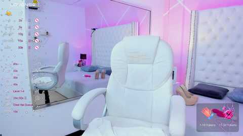 liz_ponds @ myfreecams on 20240118