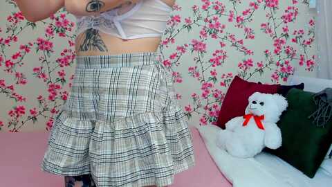 loreinx @ myfreecams on 20240118