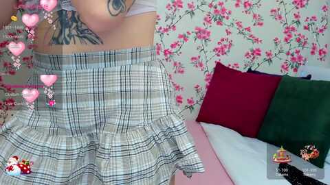 loreinx @ myfreecams on 20240118