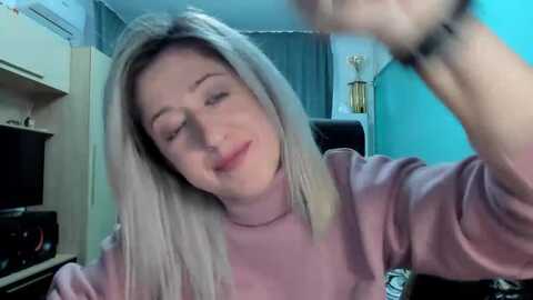 sweetdelia_ @ myfreecams on 20240118