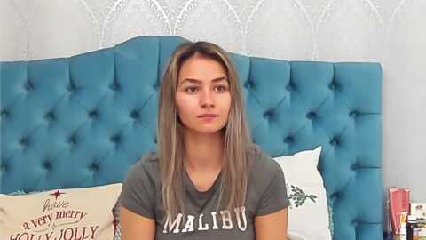 anniaann @ myfreecams on 20240119