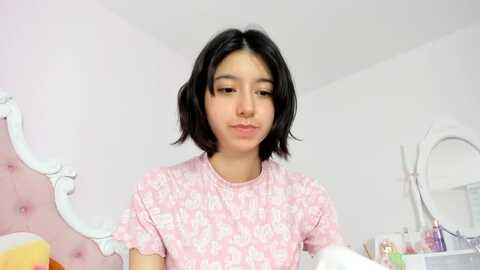 cherrycute666 @ myfreecams on 20240119