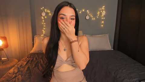 dariadiaz_ @ myfreecams on 20240119