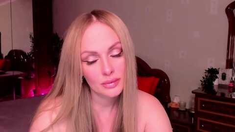 libby_nora @ myfreecams on 20240119