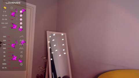 missshymira @ myfreecams on 20240119