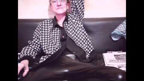 sexygeny @ myfreecams on 20240119