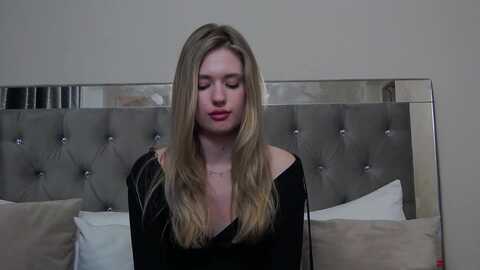 sidneyadamss @ myfreecams on 20240119