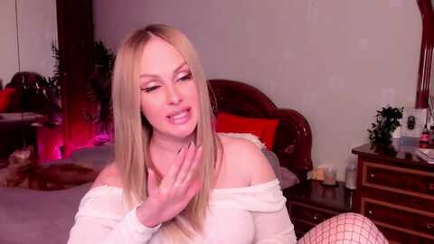 libby_nora @ myfreecams on 20240120