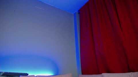 lizascott @ myfreecams on 20240120