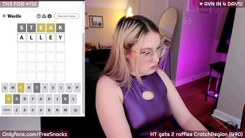 mollysnacks @ myfreecams on 20240120