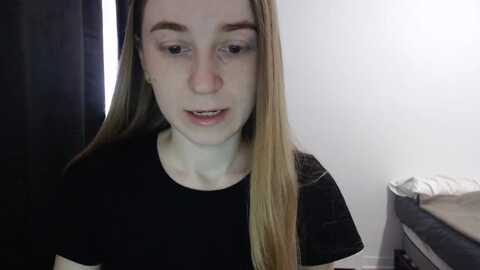 petitange_ @ myfreecams on 20240120