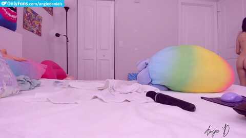 angiedaniels @ myfreecams on 20240121
