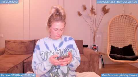 ashlovebday @ myfreecams on 20240121