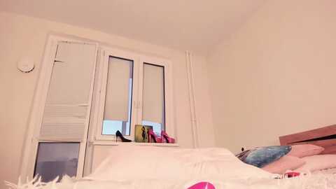 katieness @ myfreecams on 20240121