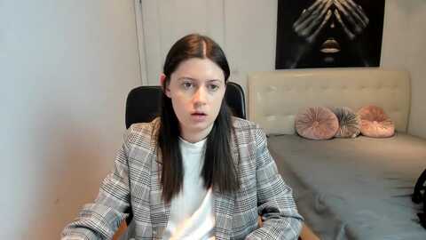 maeve @ myfreecams on 20240121