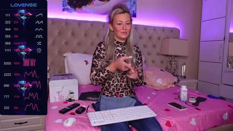 aliciarey @ myfreecams on 20240122
