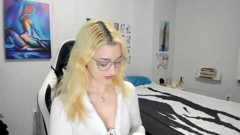 annatame @ myfreecams on 20240122