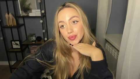 flowercoralie @ myfreecams on 20240122