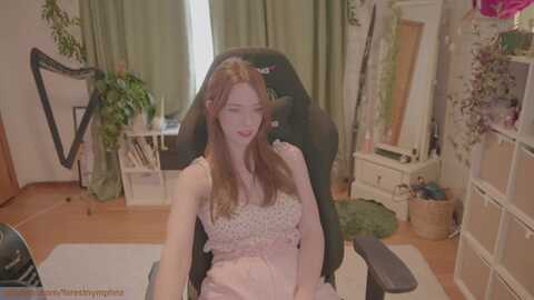 forest_nymph @ myfreecams on 20240122