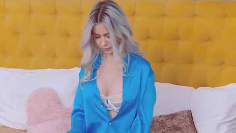 kyliebenton @ myfreecams on 20240122